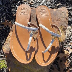 Tory Burch Tan Leather Thong Sandals with White Straps and Gold Logo Charm
